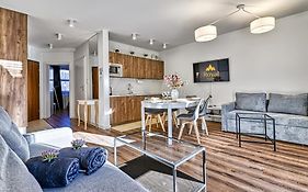 Apartamenty przy wyciągu Myśliwska 1G by Royal Aparts